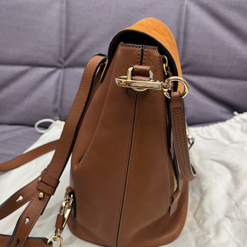 Chloe/後背包（可肩背）寬度：22公分，高度25.8公分，深度16公分，寬肩帶長度24公分-3