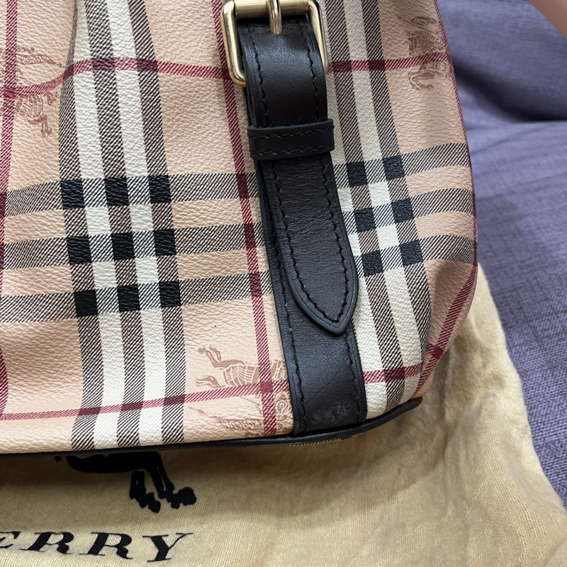 BURBERRY戰馬格紋肩背包-2