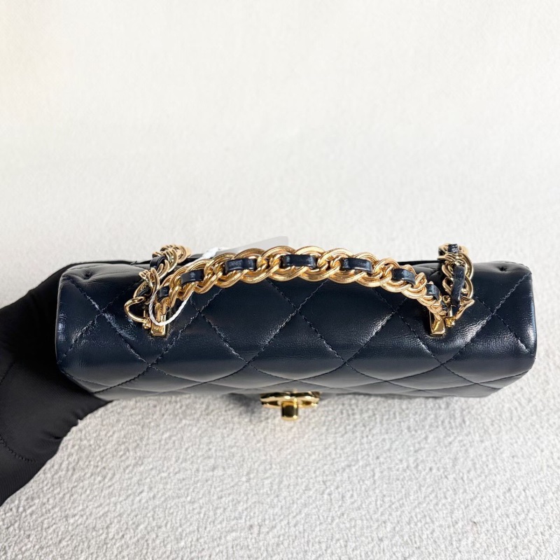 Chanel cf大mini肩背斜背包 芯片款 深藍 金扣 油蠟皮20*13*6 99新配件塵袋購證-1