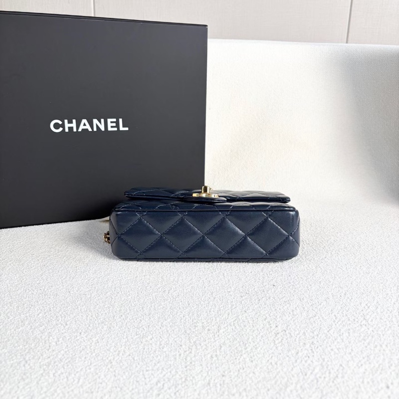 Chanel cf大mini肩背斜背包 芯片款 深藍 金扣 油蠟皮20*13*6 99新配件塵袋購證-4