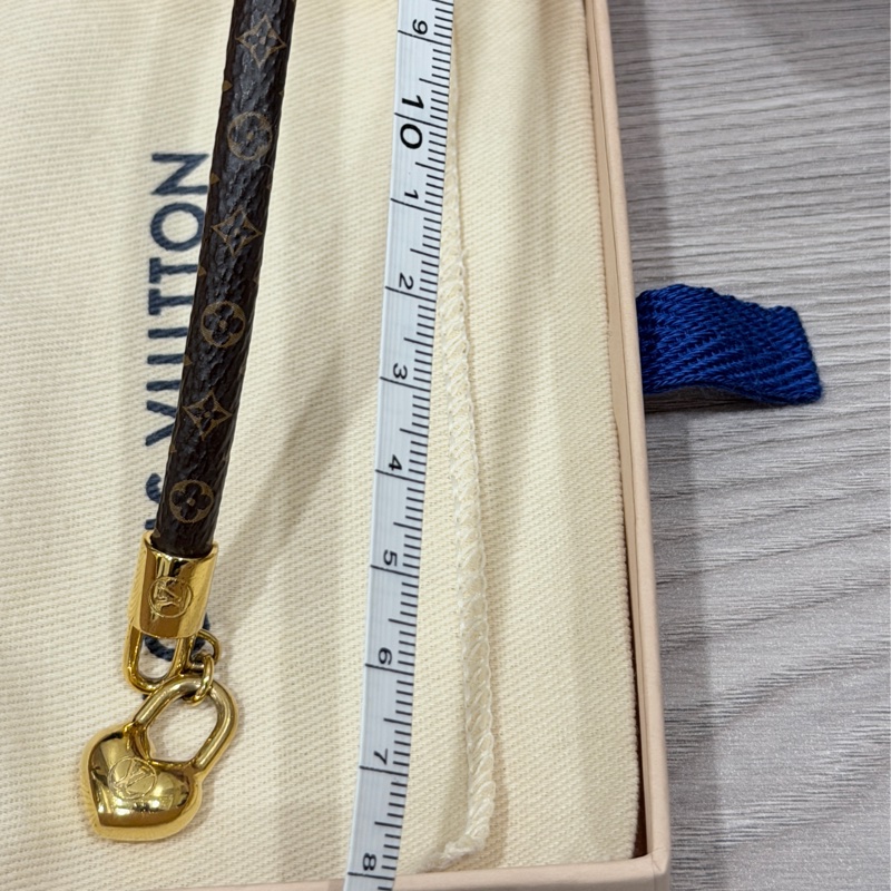 🌟LV愛心鎖頭手環Crazy In Lock Charm Bracelet-8