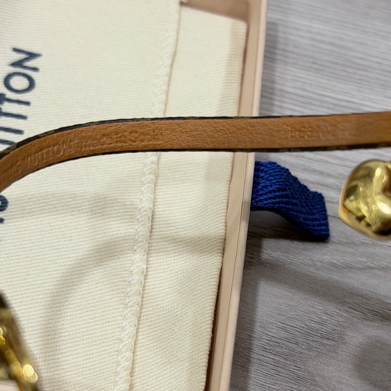 🌟LV愛心鎖頭手環Crazy In Lock Charm Bracelet-13