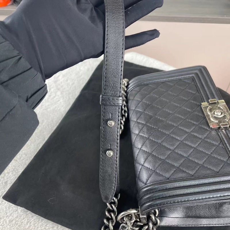 【全網最低價❗️買到就是賺到🤭性價比極高】Chanel Leboy黑銀 鏈條經典菱格紋 中號-7