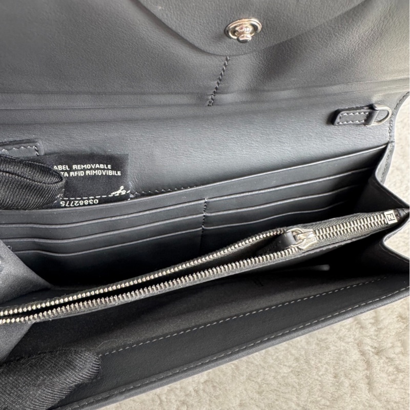 【低價優惠😍入門之選👍🏻】Fendi 灰色積木woc鏈條包|單肩|斜背包-7