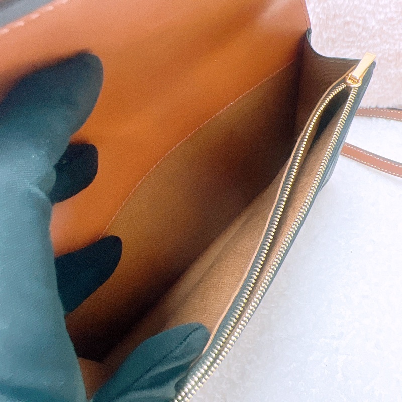 Celine wallet on strap woc 啡色老花斜挎包-10