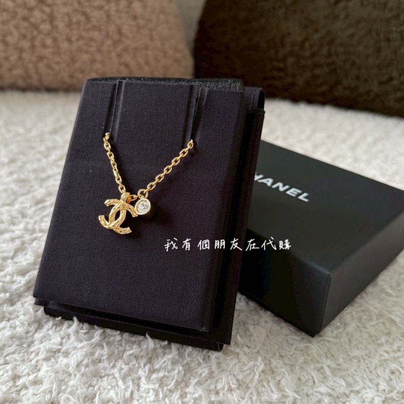 《我有個朋友在代購》香奈兒「多鑽一點」菱格紋雙C項鍊-2