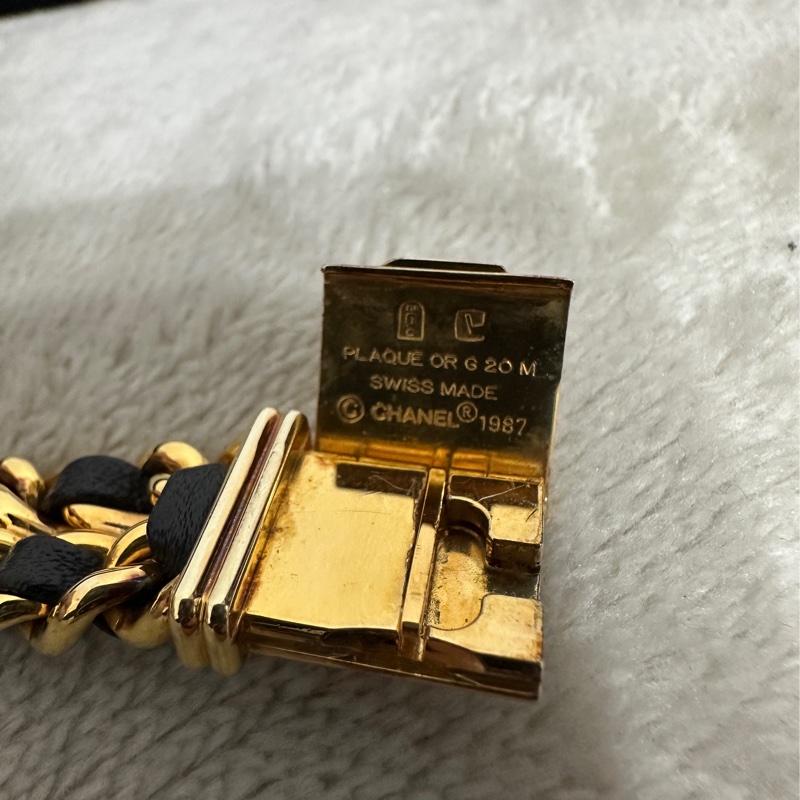 Chanel 黑金首映錶M號-6