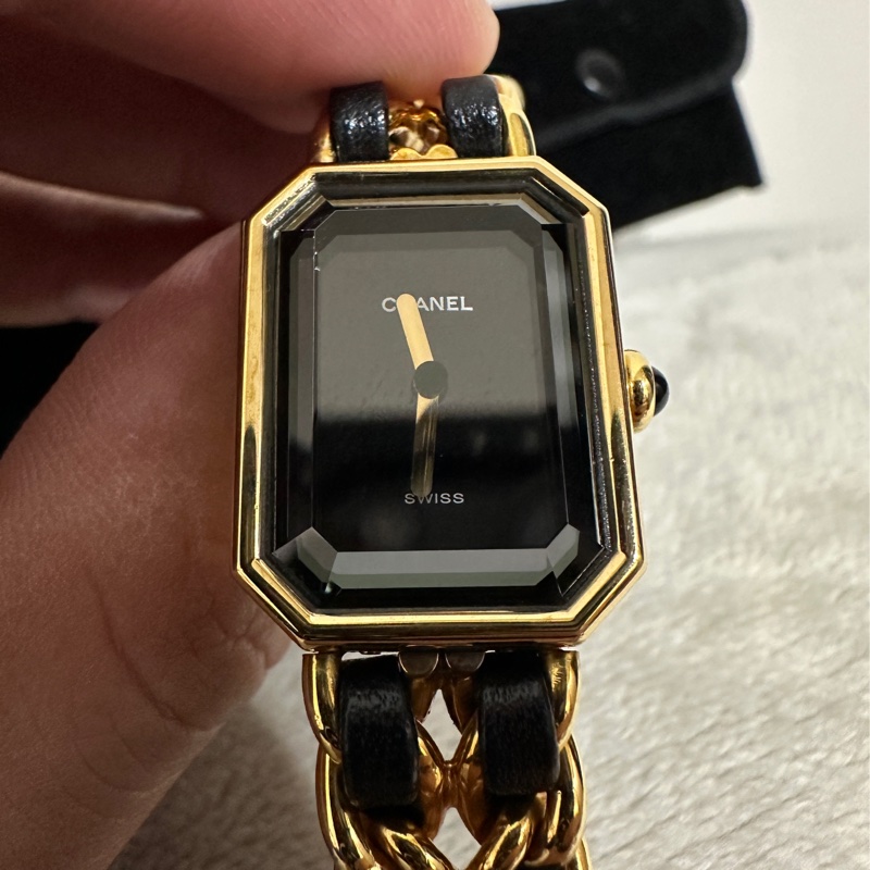 Chanel 黑金首映錶M號-12