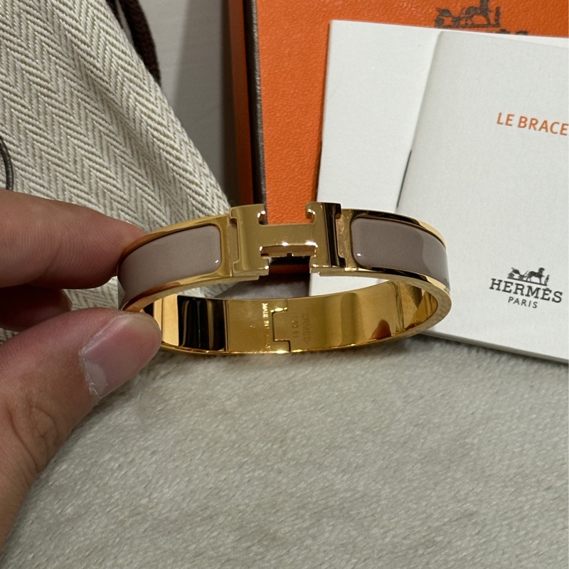 Hermes Clic H 手環金色配奶茶色-1