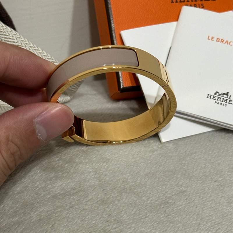 Hermes Clic H 手環金色配奶茶色-4