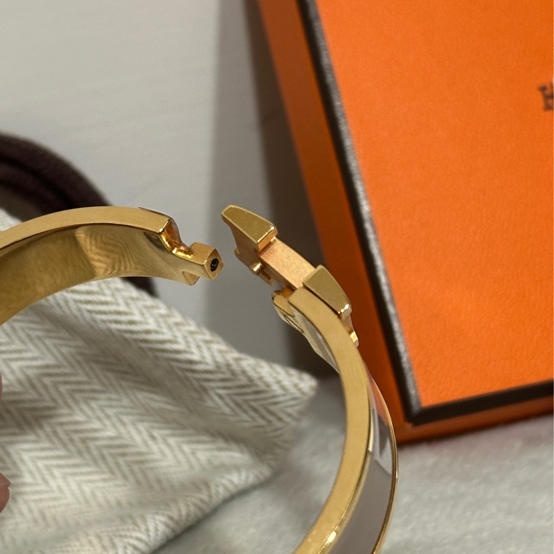 Hermes Clic H 手環金色配奶茶色-11