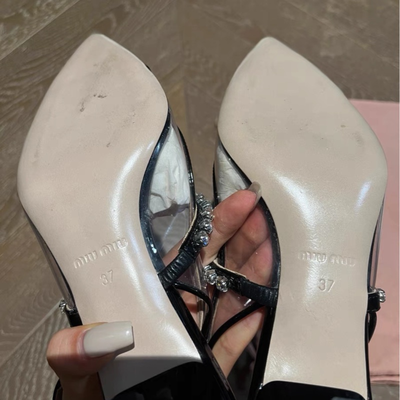 MiuMiu 水鑽尖頭高跟鞋 6cm 37碼-3
