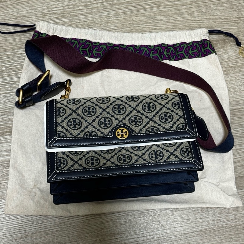 ToryBurch 專櫃款T monogram 緹花肩背包 風琴包 兩條揹帶-0
