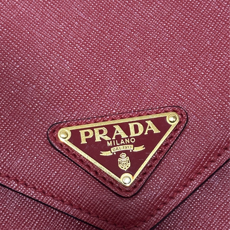 Prada Saffiano 紅色皮革斜背包-8