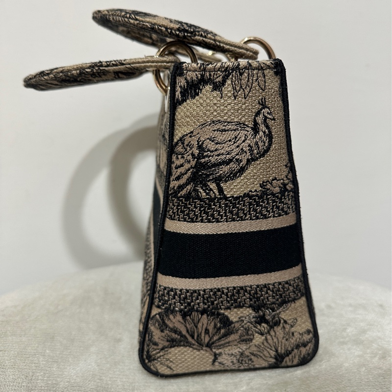 Dior Lady 刺繡戴妃包大象杏-4