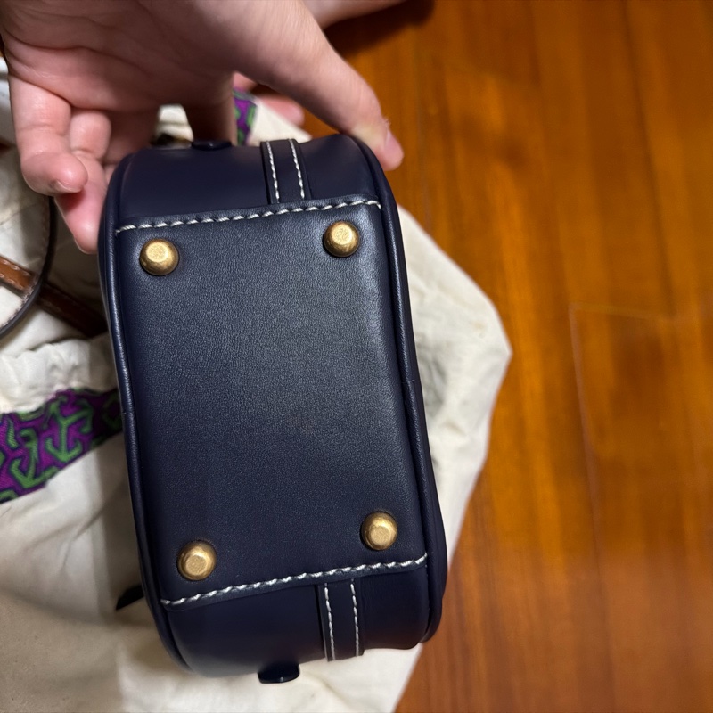 Tory Burch 深藍大圓餅-6