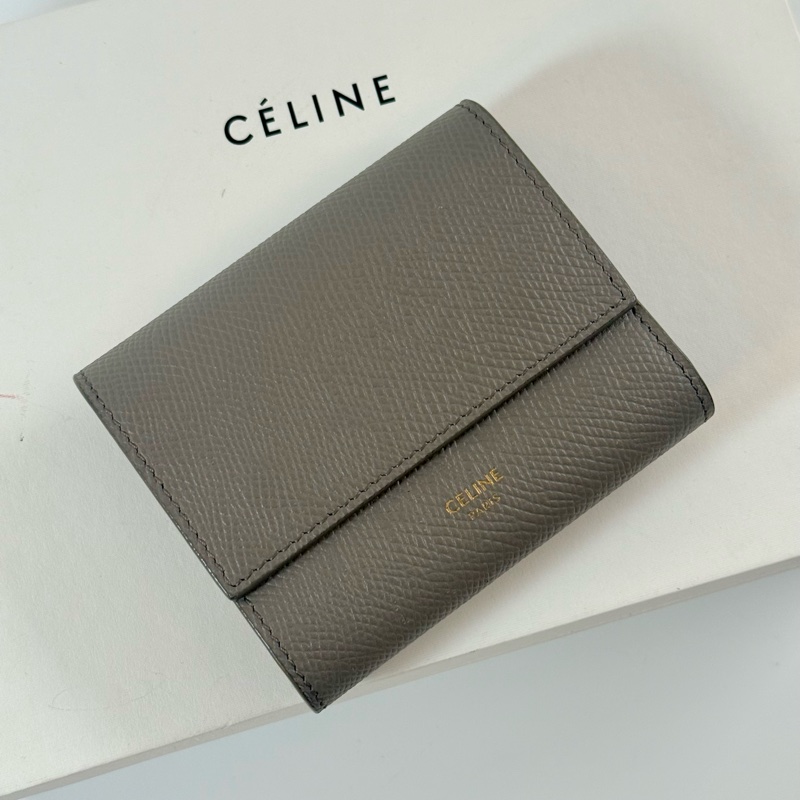 ✔️ Celine 粒面牛皮三折短夾(鵝卵石色)-1