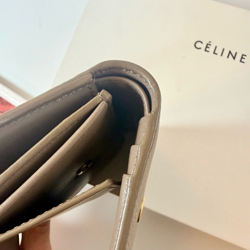✔️ Celine 粒面牛皮三折短夾(鵝卵石色)-22
