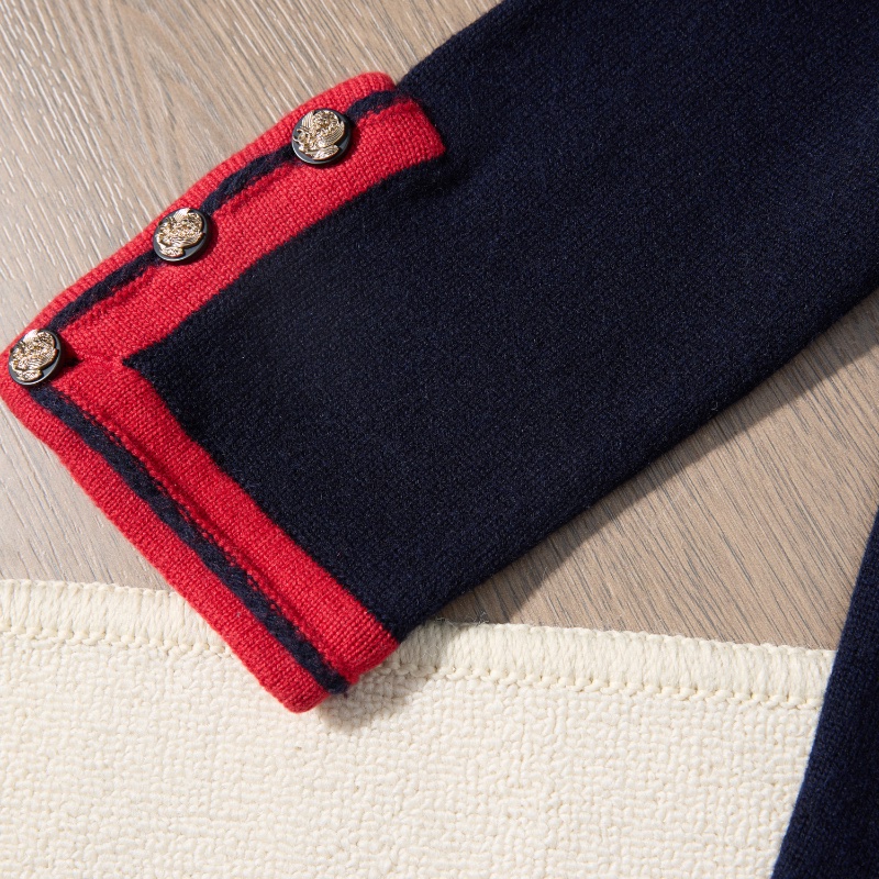 ❤️CHANEL 經典配色 開衫毛衣 紐扣超美-4