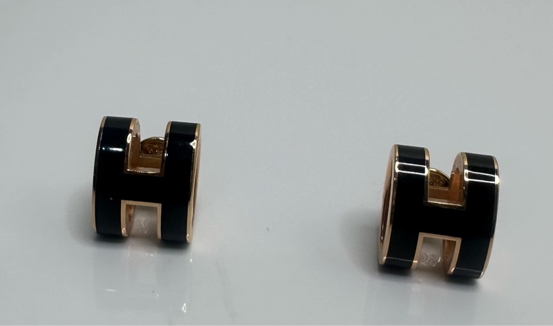 黑色Hermes耳環-0