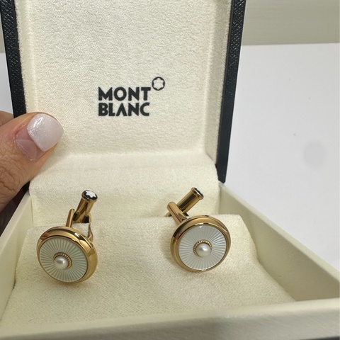 全新萬寶龍鈕扣