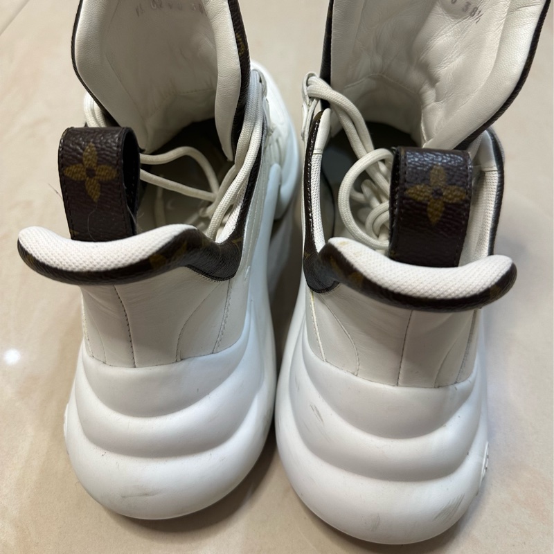 二手正品LV運動鞋-9