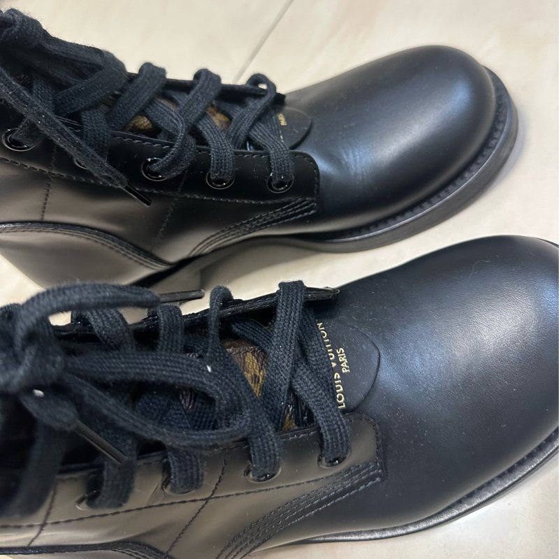 二手正品LV運動鞋軍靴-3