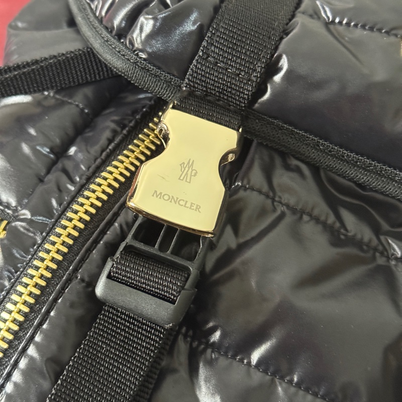 MONCLER Padded Multipocket Backpack 黑色 羽絨衣材質 後背包-10