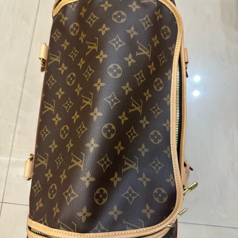 Louis Vuitton 寵物包-2