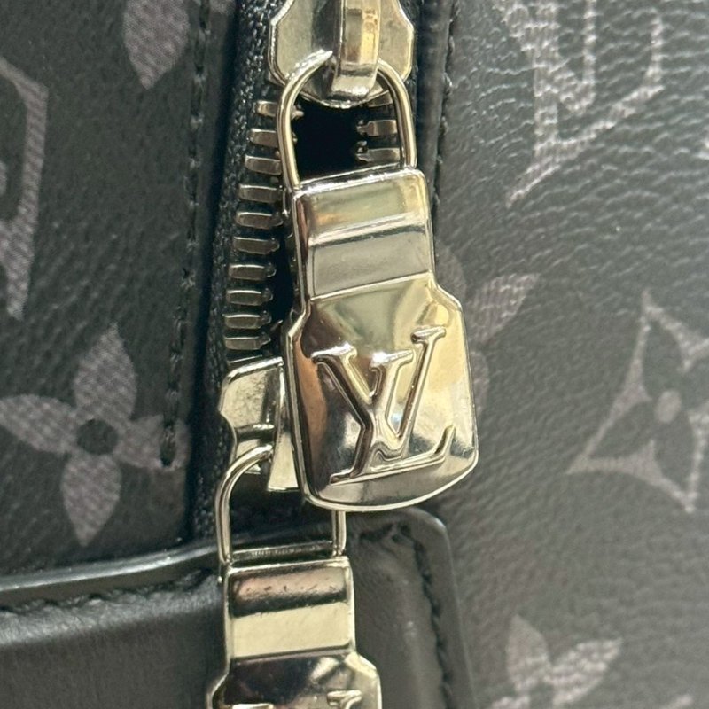 LV Discovery 老花雙肩包-17