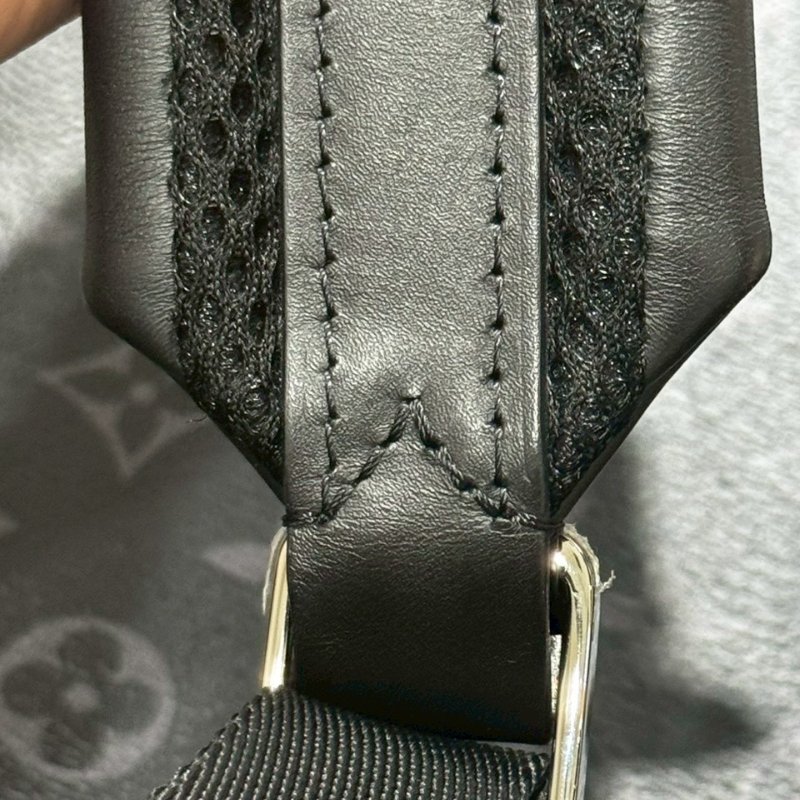 LV Discovery 老花雙肩包-21