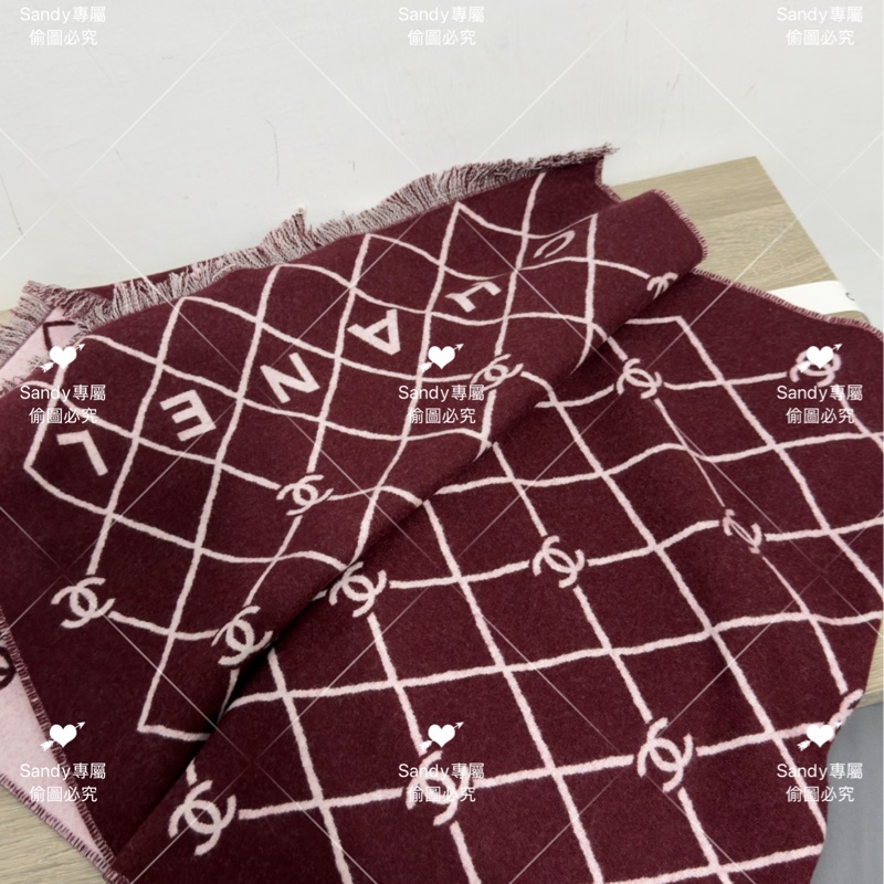 附盒子❤️Chanel 26p 爆款經典菱格圍巾🧣 全新全配 酒紅色-30