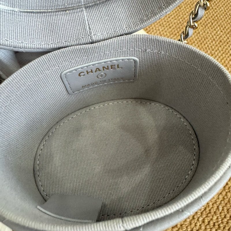 香奈兒 Chanel 化妝盒 海鷗灰 31 開無卡-5