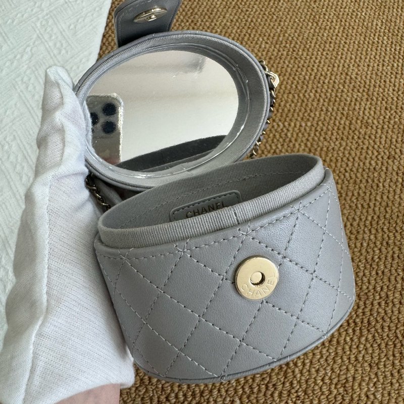 香奈兒 Chanel 化妝盒 海鷗灰 31 開無卡-6