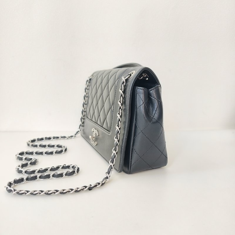 香奈兒 Chanel 腋下包 黑色 銀色金屬 23 開  年份：2017 年 97 新-3