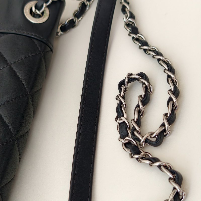 香奈兒 Chanel 腋下包 黑色 銀色金屬 23 開  年份：2017 年 97 新-31