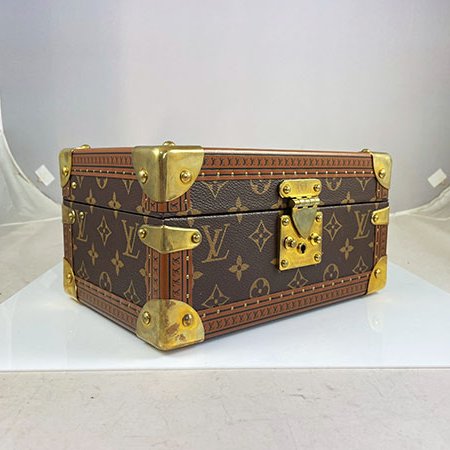 *奢華大道國際精品*【L3370】LV原花 Coffret Trésor 24 硬殼月光寶盒 M47003-1