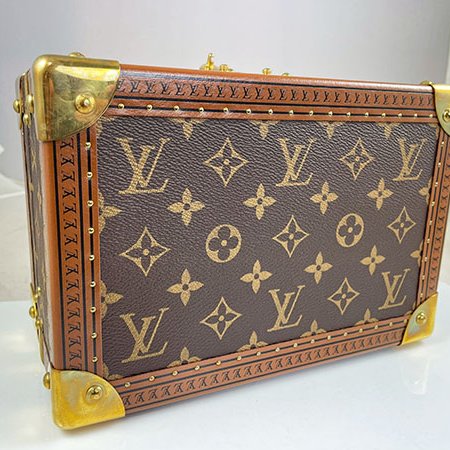 *奢華大道國際精品*【L3370】LV原花 Coffret Trésor 24 硬殼月光寶盒 M47003-3