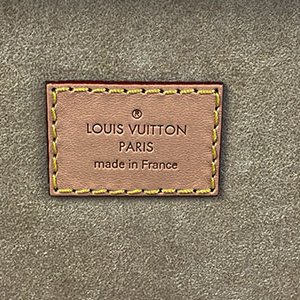 *奢華大道國際精品*【L3370】LV原花 Coffret Trésor 24 硬殼月光寶盒 M47003-8