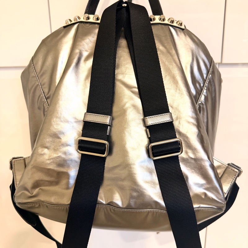 PRADA 銀色✨稀有款✨後背包 鉚釘尼龍雙肩包 (1BZ811)-1