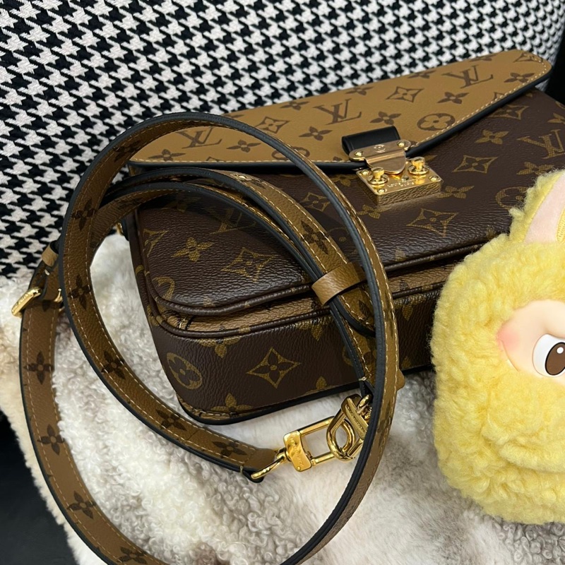 Lv Pochette Metis M44875 crossbody bag-4