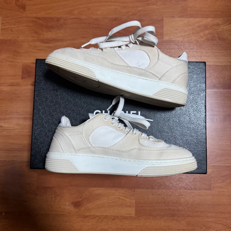 Chanel香奈兒雙C徽標低幫板鞋 女款 米色 36碼-1