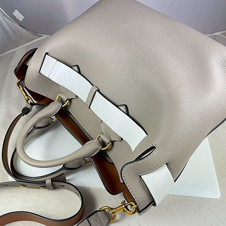 ＊奢華大道國際精品＊【B0349】BURBERRY 奶灰色/米白色牛皮手提斜背二用包-2