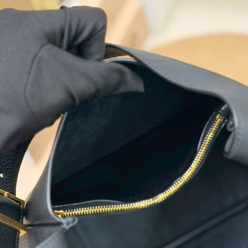 🏷YSL 聖羅蘭．LE 5 À 7 Hobo Small 腋下包-20