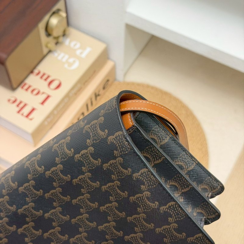 🏷Celine 瑟琳.Triomphe 老花 woc-11