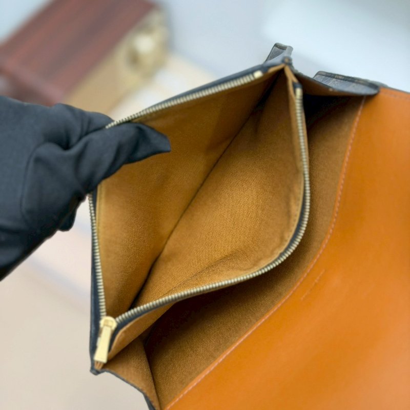 🏷Celine 瑟琳.Triomphe 老花 woc-20