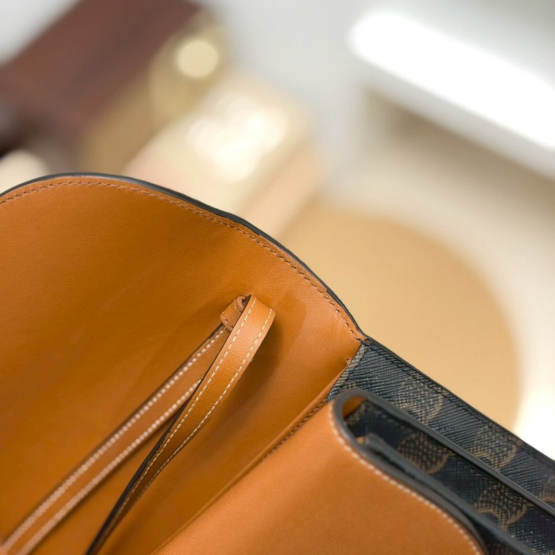 🏷Celine 瑟琳.Triomphe 老花 woc-24