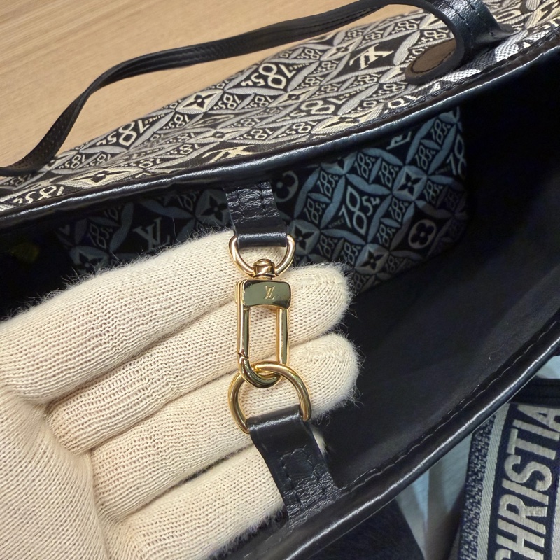 Lv 托特包 附內袋拉鏈小包 非常實用-4