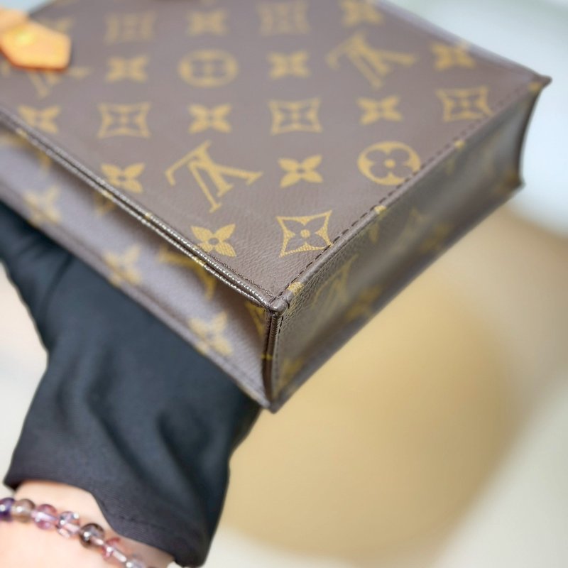 🏷LV 路易威登.Petit Sac Plat 老花琴譜包 M81295-6