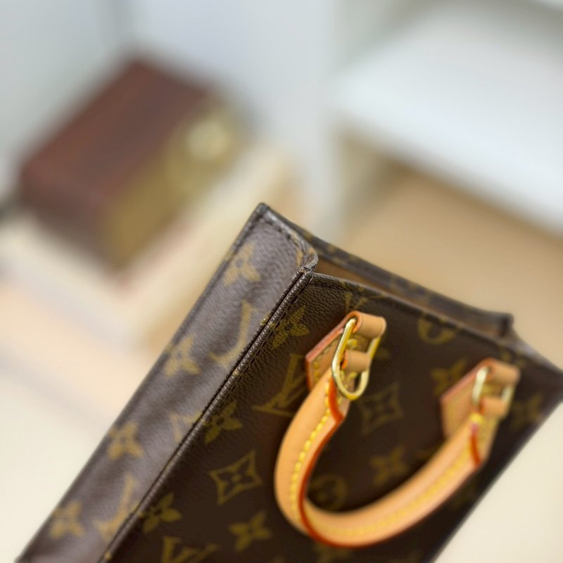 🏷LV 路易威登.Petit Sac Plat 老花琴譜包 M81295-10